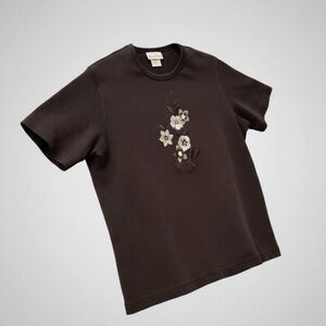 Las Olas Vintage black floral embroidered tee Size M